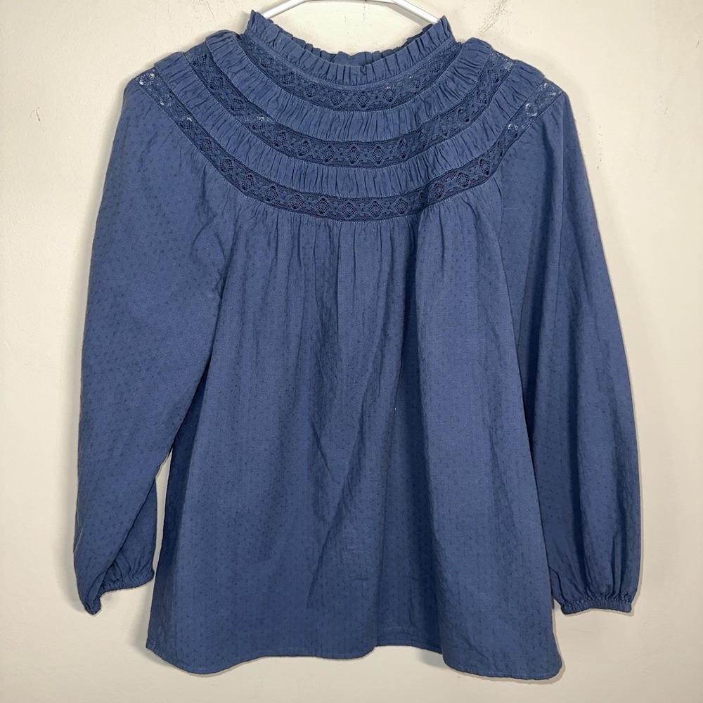 Loft Smocked Lace Yoke Blouse Womens Blue‎ Linen Blend XS Longsleeve EUC Boho